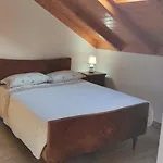 Rustic Calheta House בית נופש *